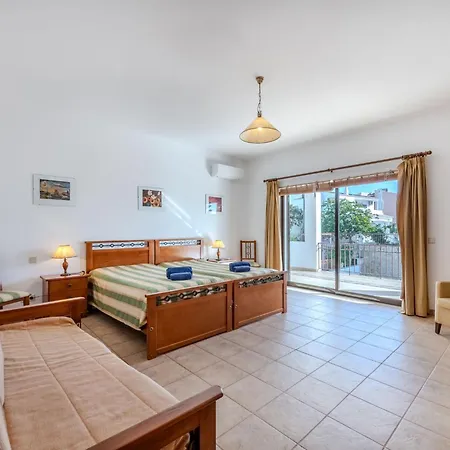 Holiday home Ninho Do Mocho By Interhome