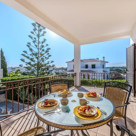 Holiday home Ninho Do Mocho By Interhome