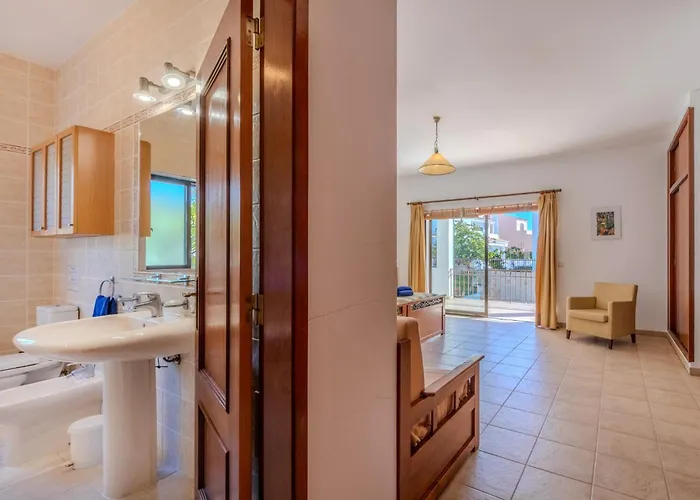 Holiday home Ninho Do Mocho By Interhome Portimao